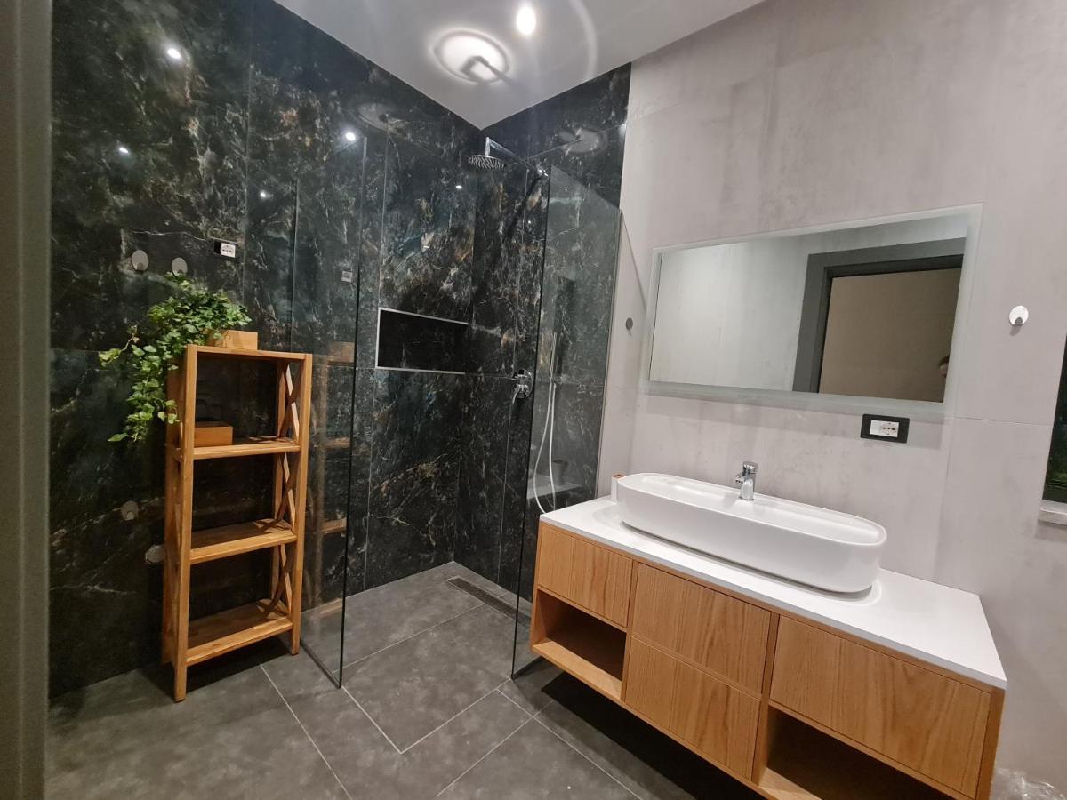 Rosemarine Villas Durres Exterior photo