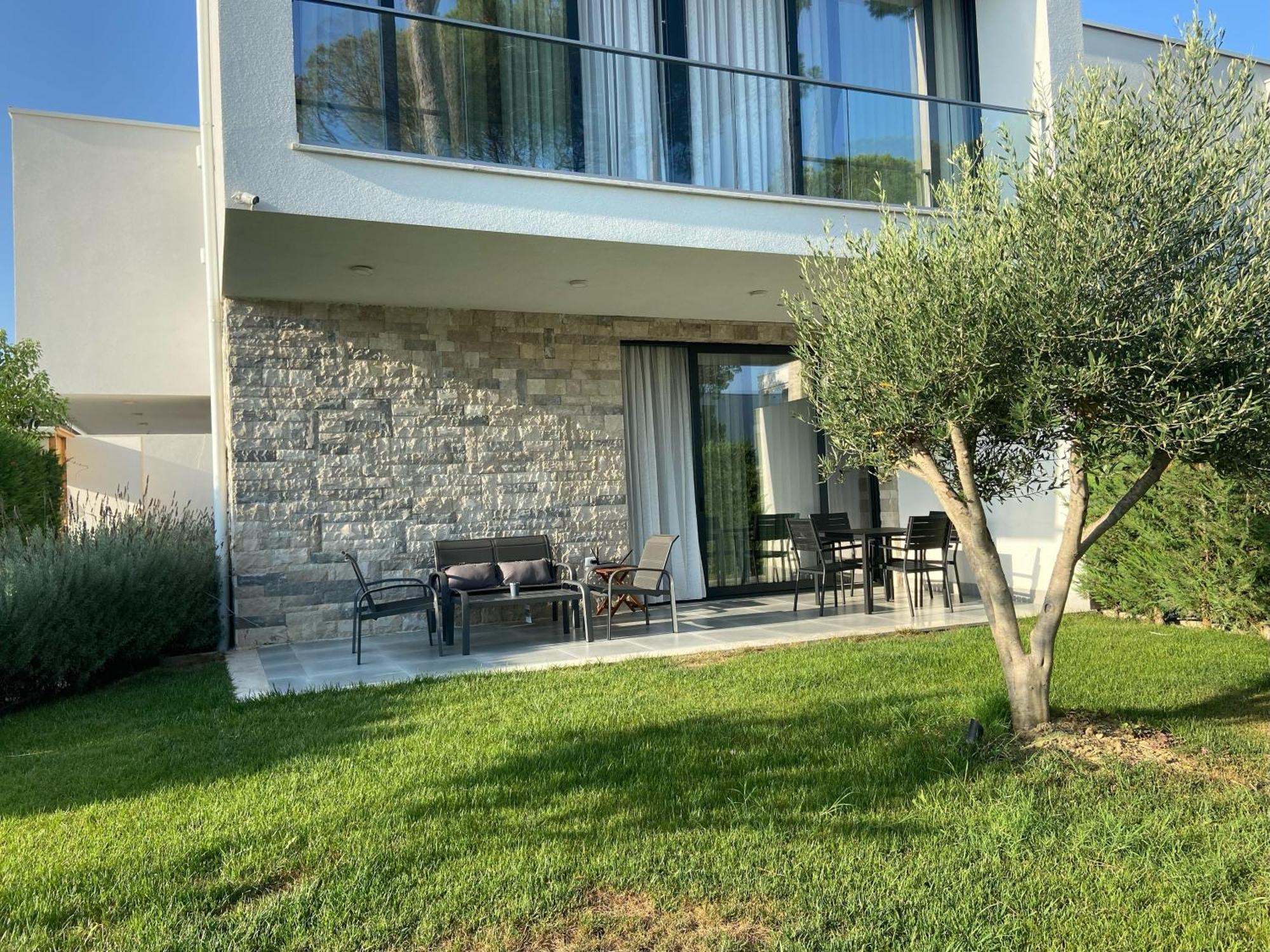 Rosemarine Villas Durres Exterior photo