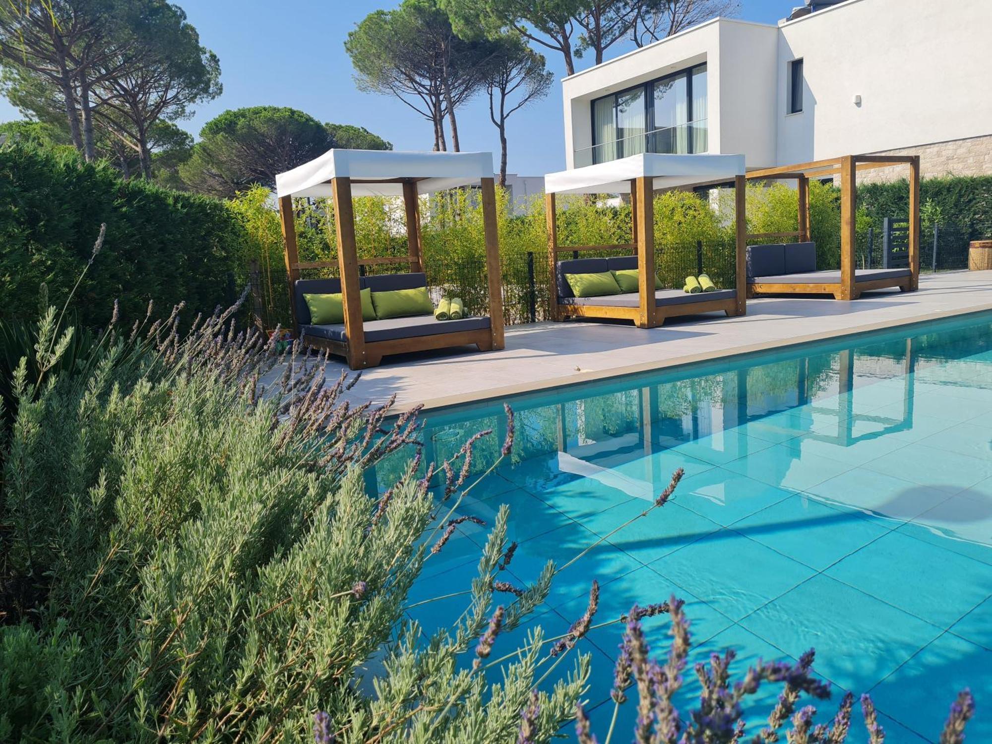 Rosemarine Villas Durres Exterior photo